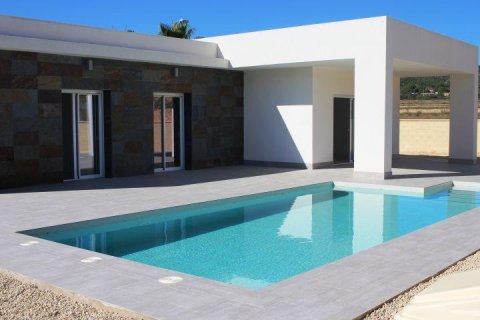 Villa for sale in La Romana, Alicante, Spain 3 bedrooms, 135 sq.m. No. 13730 - photo 1