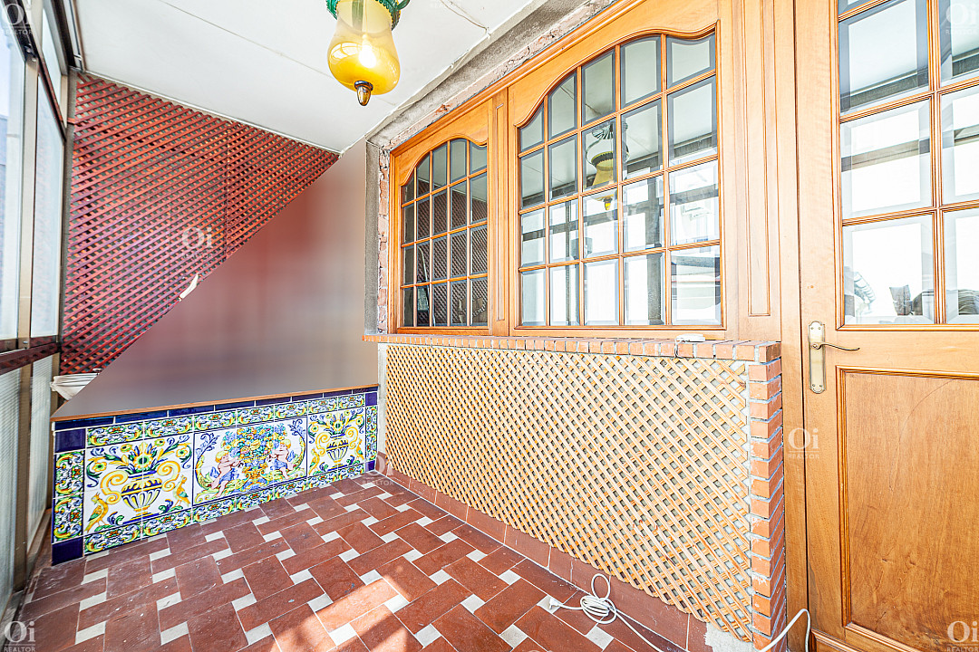 Huoneisto Barcelona, Espanja 5 huonetta, 243 m2 No. 15827