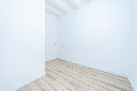 Apartment for sale in Barcelona, Spain 2 rooms, 50 sq.m. No. 15844 - photo 6