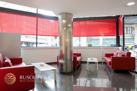 Hotel for sale in Barcelona, Spain No. 11960 - photo 4