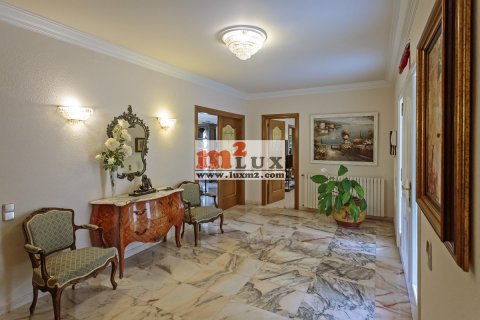 Villa for sale in Santa Cristina d'Aro, Girona, Spain 4 bedrooms, 746 sq.m. No. 16745 - photo 8