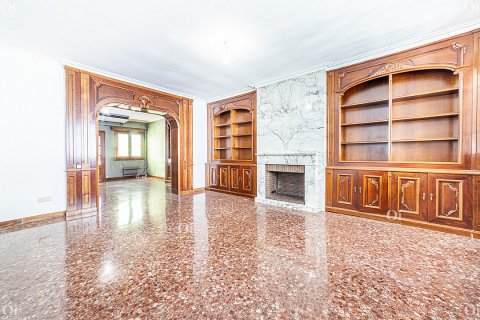 Apartment for sale in Barcelona, Spain 5 rooms, 243 sq.m. No. 15827 - photo 13