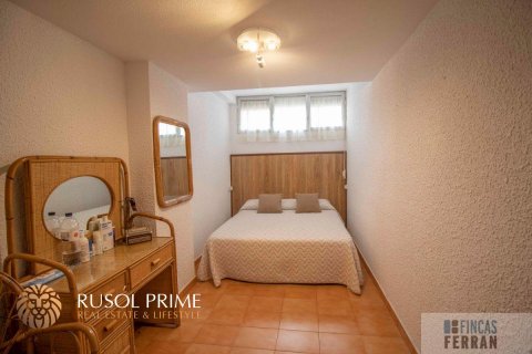 Apartment for sale in Coma-Ruga, Tarragona, Spain 5 bedrooms, 178 sq.m. No. 11974 - photo 13