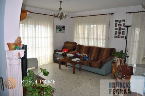 House for sale in Coma-Ruga, Tarragona, Spain 5 bedrooms, 320 sq.m. No. 11616 - photo 5