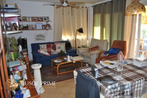 Villa for sale in Coma-Ruga, Tarragona, Spain 4 bedrooms, 150 sq.m. No. 11598 - photo 6
