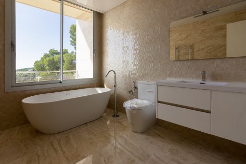 Villa for sale in Tossa de Mar, Girona, Spain 5 bedrooms, 571 sq.m. No. 15920 - photo 12