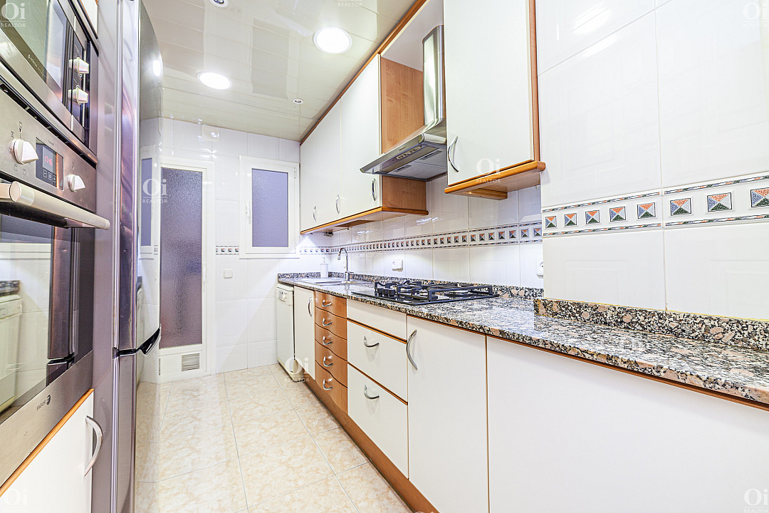 Wohnung in Barcelona, Spanien 3 Zimmer, 80 m2 Nr. 15872