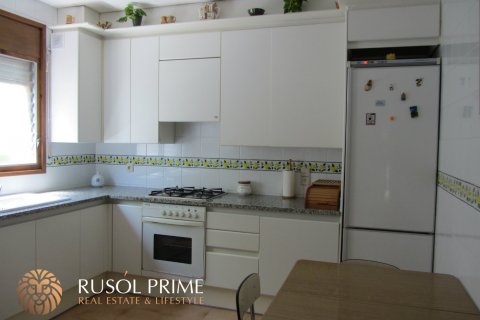 House for sale in Coma-Ruga, Tarragona, Spain 5 bedrooms, 190 sq.m. No. 11658 - photo 4