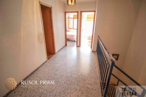 House for sale in Coma-Ruga, Tarragona, Spain 4 bedrooms, 225 sq.m. No. 11967 - photo 13