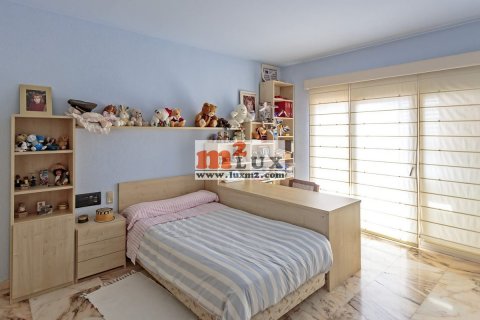 Villa for sale in Santa Cristina d'Aro, Girona, Spain 4 bedrooms, 746 sq.m. No. 16745 - photo 25