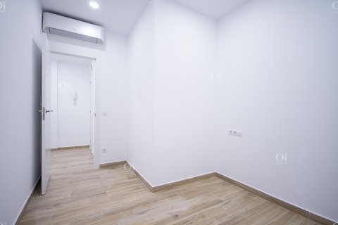 Apartment for sale in Barcelona, Spain 82 sq.m. No. 15907 - photo 18