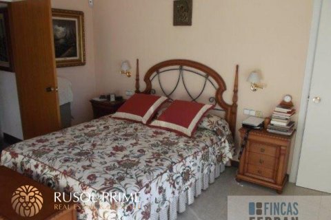 House for sale in Coma-Ruga, Tarragona, Spain 5 bedrooms, 330 sq.m. No. 11660 - photo 10