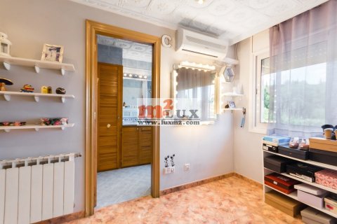 Villa for sale in Lloret de Mar, Girona, Spain 3 bedrooms, 346 sq.m. No. 16700 - photo 28