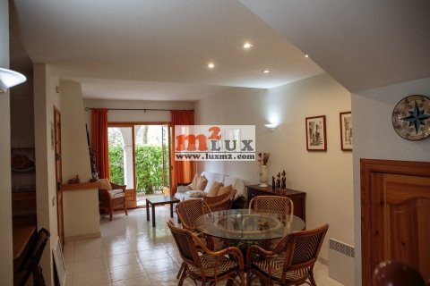 Townhouse for sale in Platja D'aro, Girona, Spain 4 bedrooms, 129 sq.m. No. 16682 - photo 21