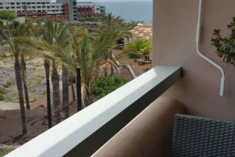 Apartment for sale in Playa Paraiso, Tenerife, Spain 3 bedrooms, 70 sq.m. No. 18336 - photo 2