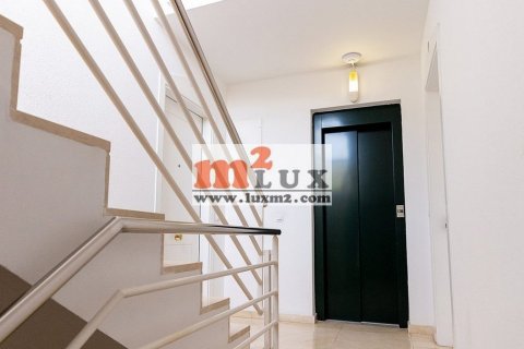 Penthouse for sale in S'Agaro, Girona, Spain 4 bedrooms, 101 sq.m. No. 16677 - photo 3