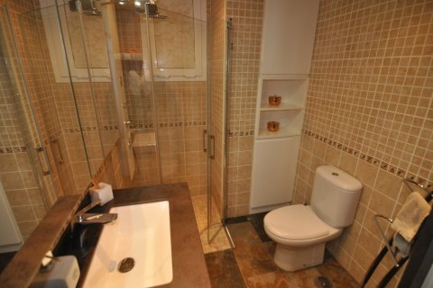 Apartment for sale in Torviscas, Tenerife, Spain 2 bedrooms, 90 sq.m. No. 18350 - photo 20