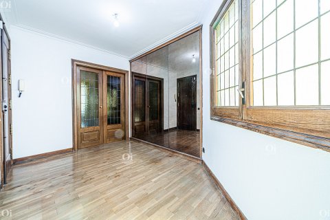 Apartment for sale in Barcelona, Spain 5 rooms, 243 sq.m. No. 15827 - photo 6