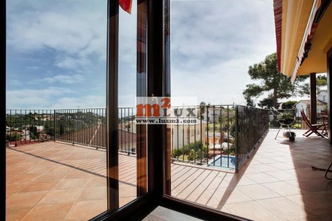 Villa for sale in Lloret de Mar, Girona, Spain 4 bedrooms, 468 sq.m. No. 16850 - photo 10
