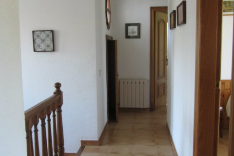 House for sale in Coma-Ruga, Tarragona, Spain 5 bedrooms, 190 sq.m. No. 11658 - photo 2