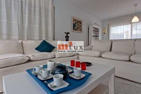 Townhouse for sale in Platja D'aro, Girona, Spain 3 bedrooms, 185 sq.m. No. 16790 - photo 11