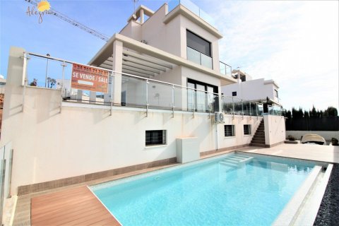 Villa for sale in Orihuela, Alicante, Spain 8 bedrooms, 257 sq.m. No. 12653 - photo 1