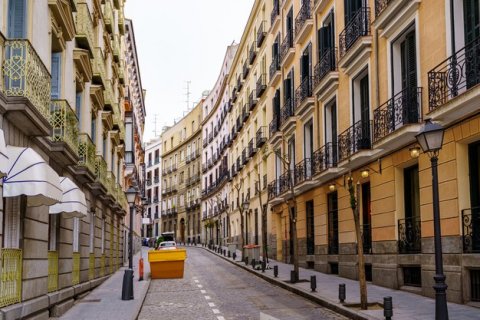 The number of millionaires in Spain to grow by almost 60% in five years