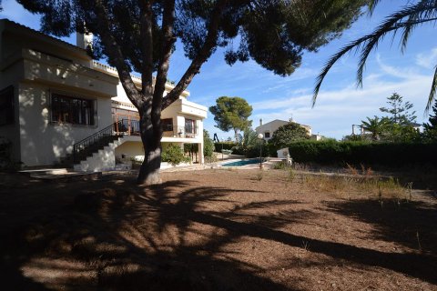 Villa for sale in Villamartin, Alicante, Spain 3 bedrooms, 373 sq.m. No. 19365 - photo 7