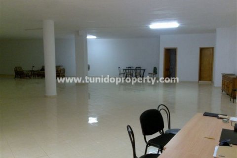 Commercial property for sale in Los Cristianos, Tenerife, Spain 800 sq.m. No. 24324 - photo 1