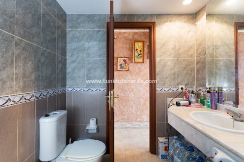 Duplex for sale in Torviscas, Tenerife, Spain 3 bedrooms, 154 sq.m. No. 24392 - photo 30