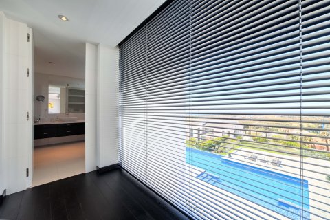 Villa for sale in Benahavis, Malaga, Spain 5 bedrooms, 610 sq.m. No. 21019 - photo 30