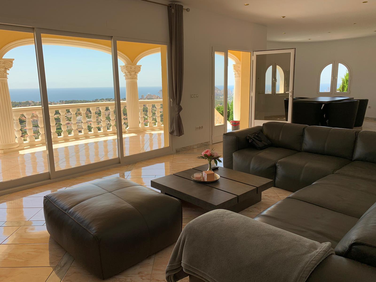 Villa i Calpe, Alicante, Spanien 4 sovrum, 380 kvm. Nr. 24997