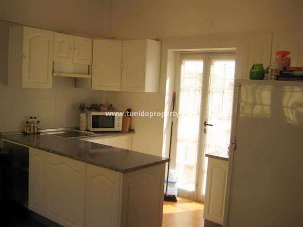 Villa a Arona, Tenerife, Spagna 9 camere da letto, 330 mq. N° 24344