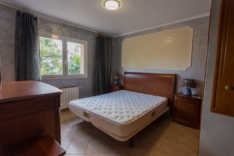 Villa for sale in Lloret de Mar, Girona, Spain 4 bedrooms, 309 sq.m. No. 28580 - photo 9