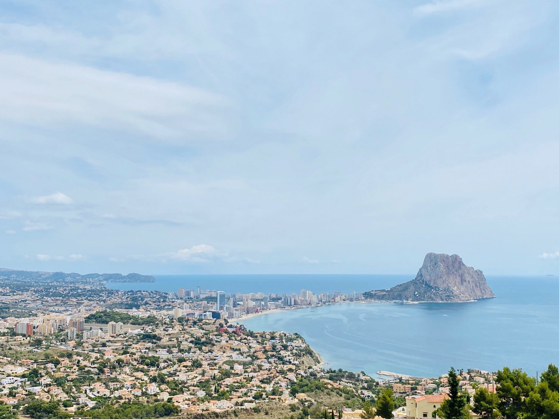 Villa in Calpe, Alicante, Spain 4 bedrooms, 427 sq.m. No. 25039