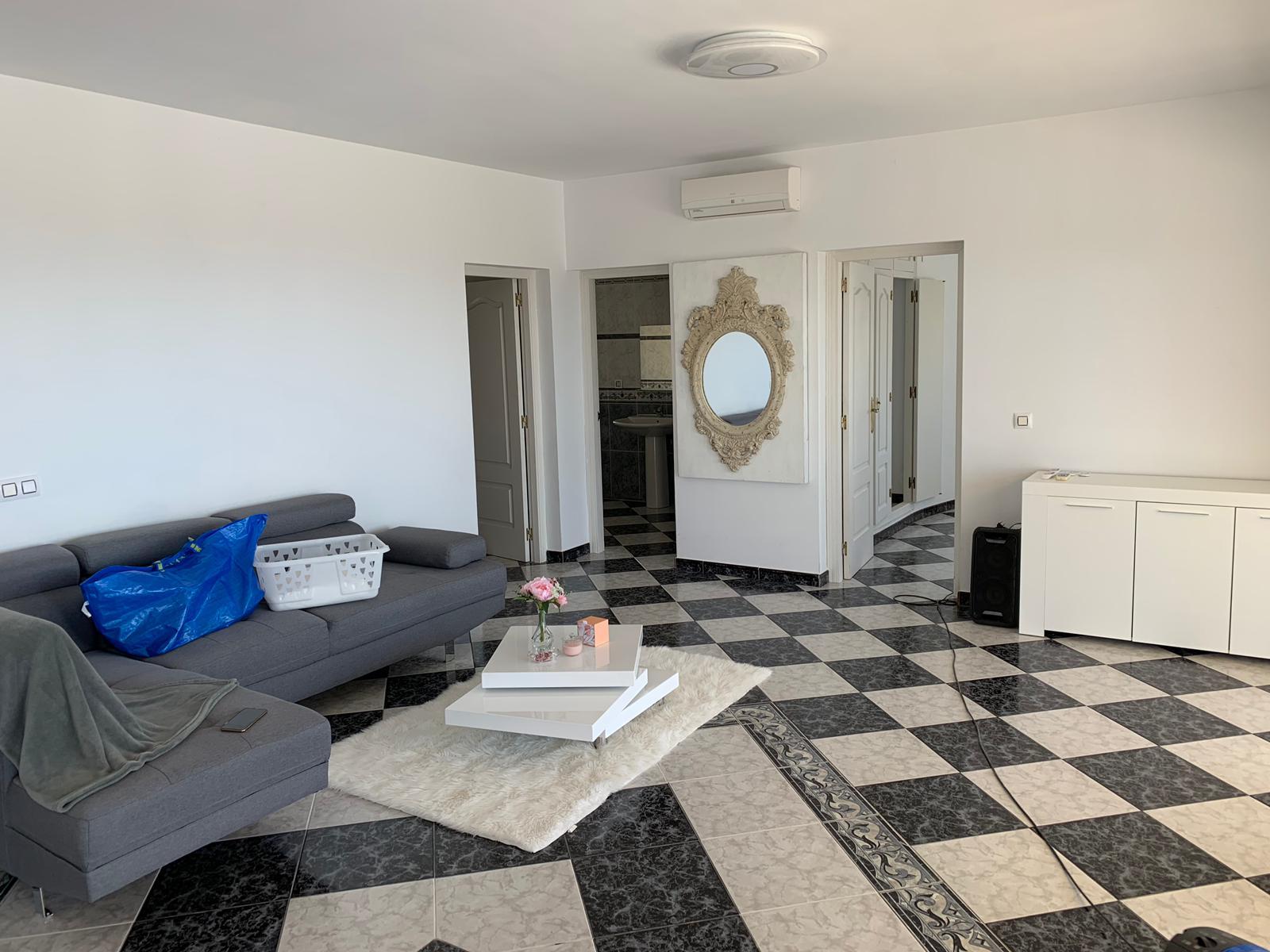 Villa i Calpe, Alicante, Spanien 4 sovrum, 380 kvm. Nr. 24997