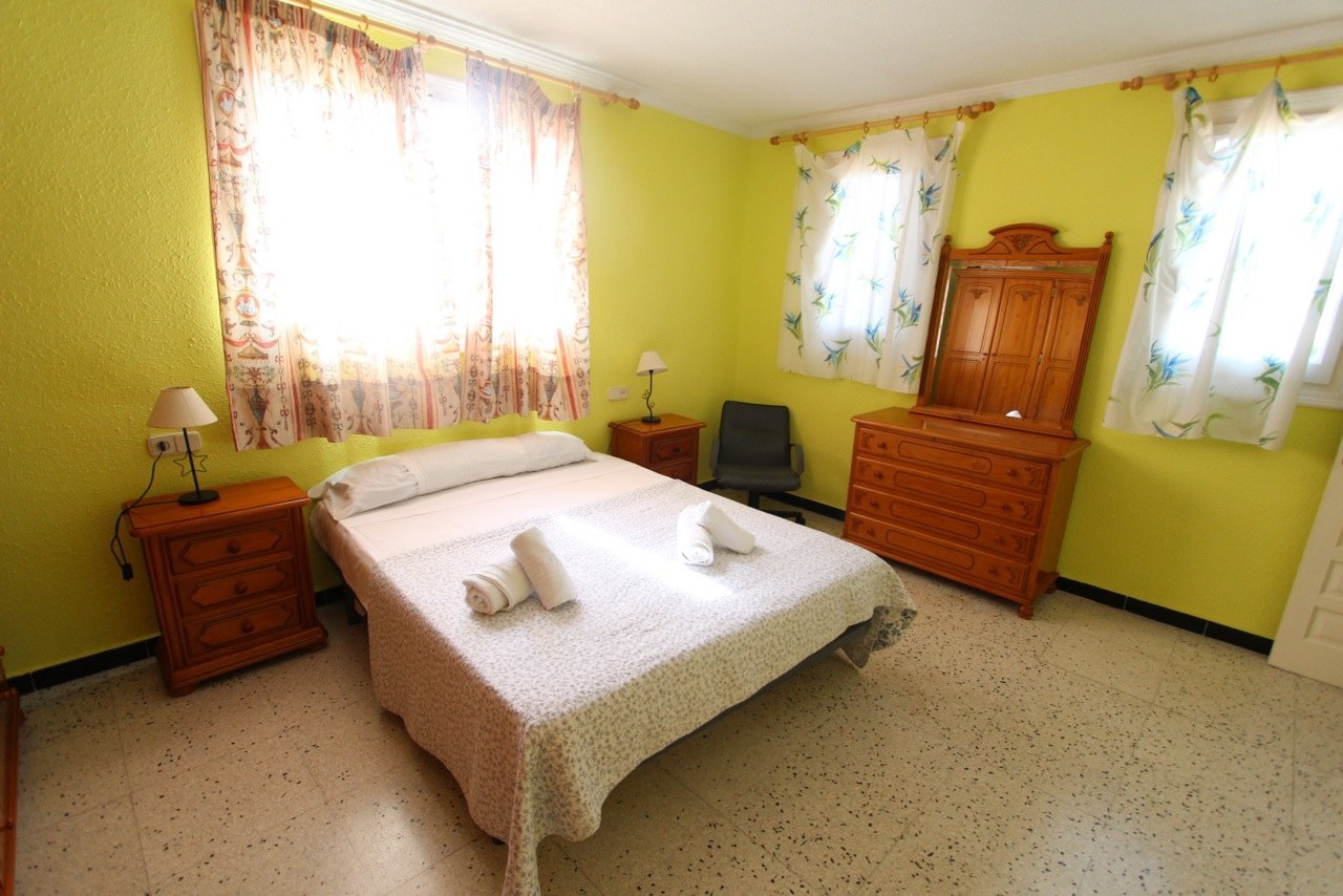Villa i Calpe, Alicante, Spanien 7 sovrum, 300 kvm. Nr. 25141