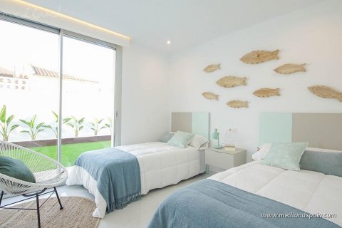 Villa for sale in Los Balcones, Alicante, Spain 3 bedrooms, 137 sq.m. No. 28267 - photo 13