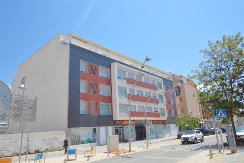 Apartment for sale in Pilar de la Horadada, Alicante, Spain 2 bedrooms, 70 sq.m. No. 19323 - photo 1