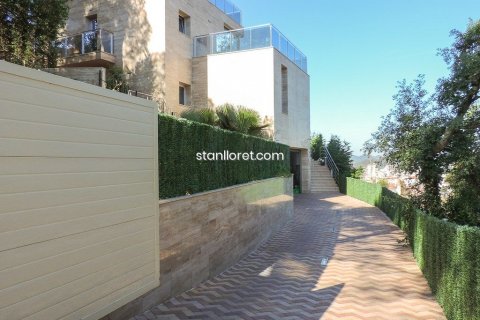 Villa for sale in Lloret de Mar, Girona, Spain 5 bedrooms, 356 sq.m. No. 21187 - photo 13