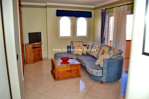 Villa for sale in Torviscas, Tenerife, Spain 4 bedrooms, 400 sq.m. No. 24286 - photo 22