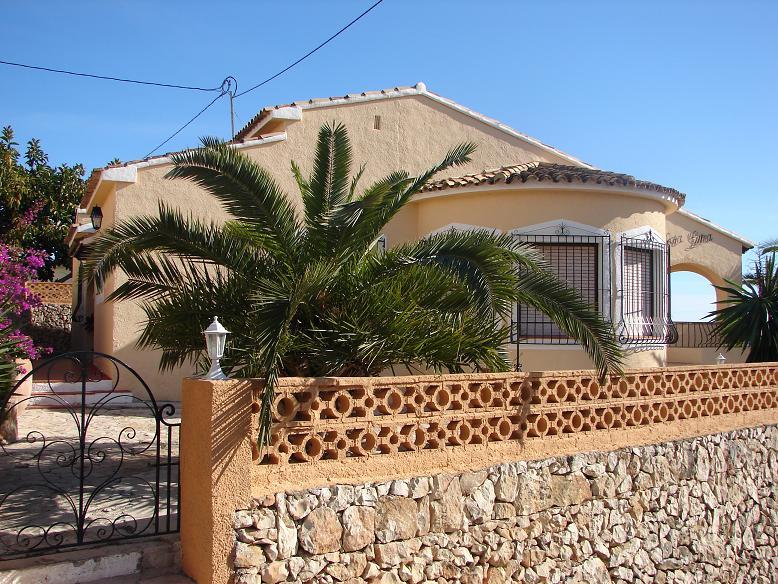 Villa in Calpe, Alicante, Spain 3 bedrooms, 250 sq.m. No. 25080