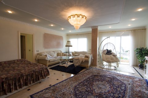 Villa for sale in Lloret de Mar, Girona, Spain 4 bedrooms, 309 sq.m. No. 28580 - photo 17