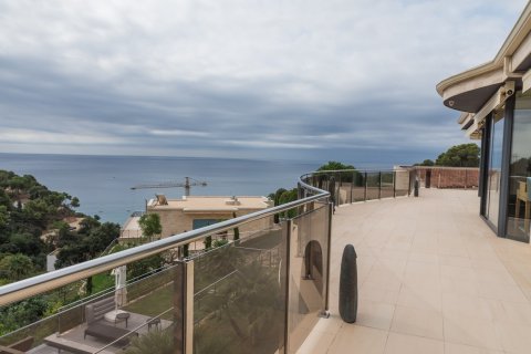 Villa for sale in Tossa de Mar, Girona, Spain 6 bedrooms, 449 sq.m. No. 28601 - photo 25
