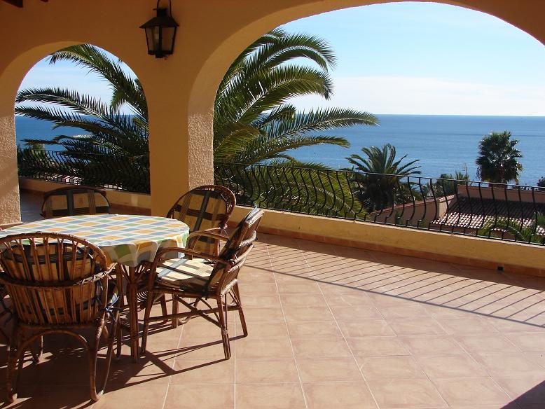 Villa in Calpe, Alicante, Spain 3 bedrooms, 250 sq.m. No. 25080