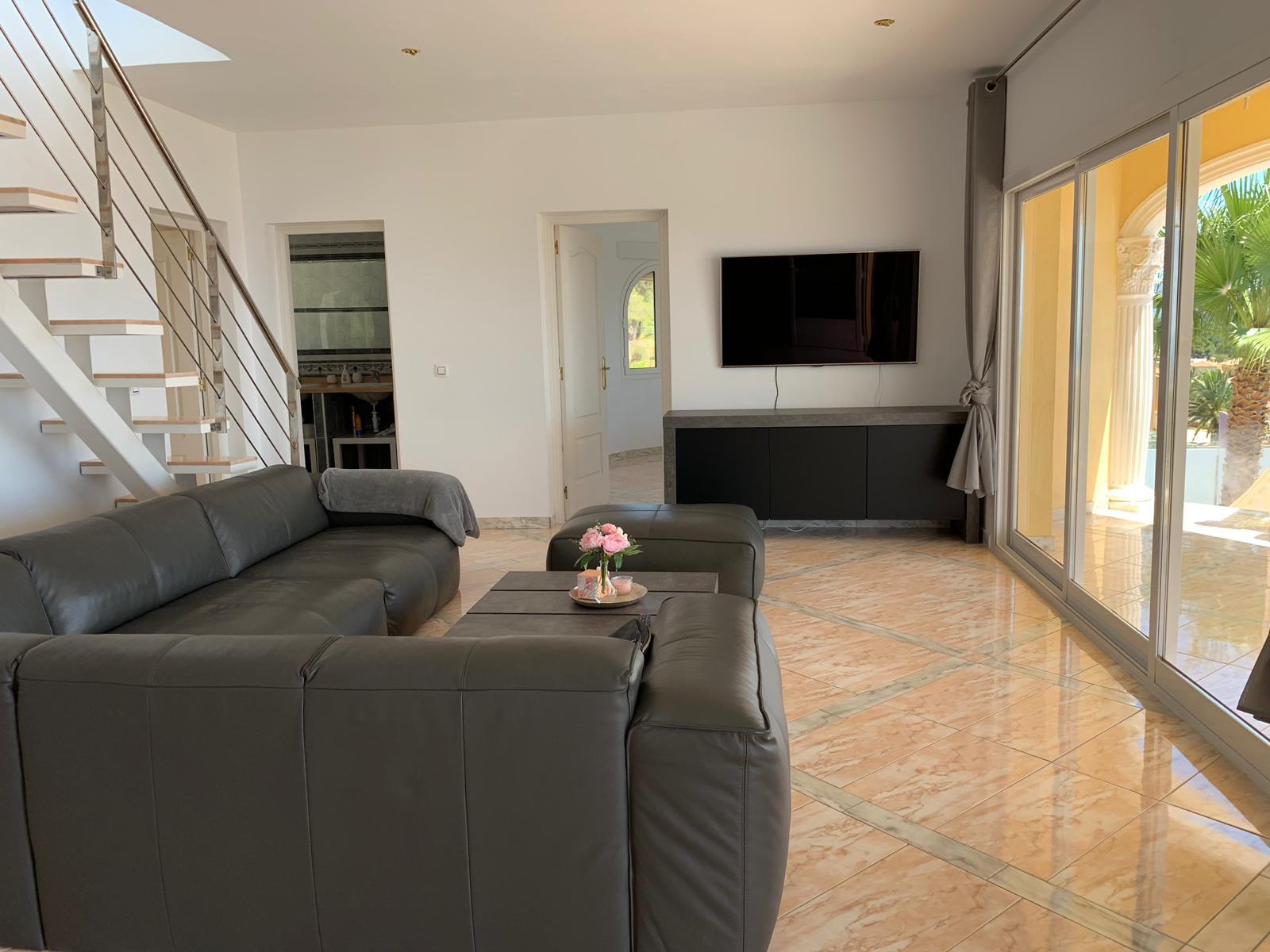 Villa i Calpe, Alicante, Spanien 4 sovrum, 380 kvm. Nr. 24997