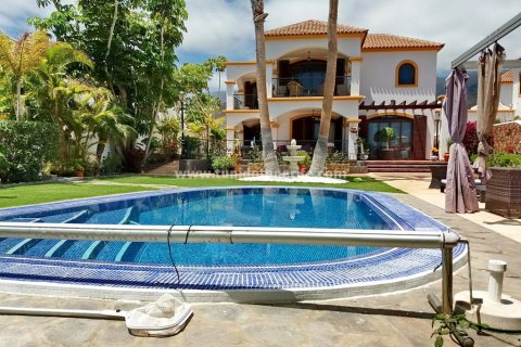 Villa for sale Torviscas, Tenerife, Spain 5 bedrooms, 512 sq.m. No. 24517 - photo 16