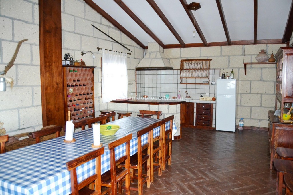 Finca in Granadilla de Abona, Tenerife, Spain 2 bedrooms, 80 sq.m. No. 24367