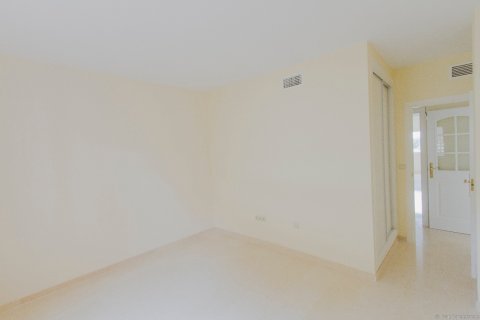 Apartment for sale in Marbella, Malaga, Spain 2 bedrooms, 118 sq.m. No. 21099 - photo 24