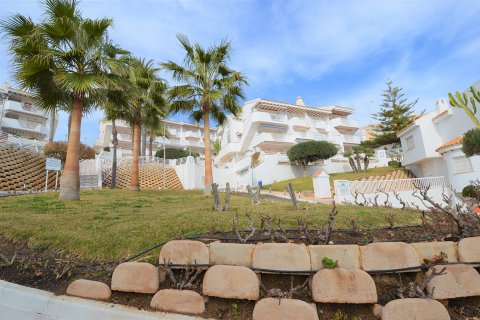 Townhouse for sale in Campoamor, Alicante, Spain 4 bedrooms, 150 sq.m. No. 19381 - photo 4
